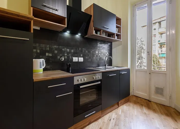 Fabbroni 3 Bedrooms By Mmega